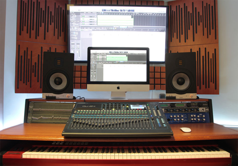 Bàn mixer Allen & Heath Qu-16 Chrome