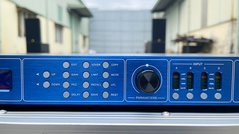 ACTPRO DSP48 có nhiều chức năng: chỉnh EQ, delay, limiter,... ACTPRO DSP48 có nhiều chức năng: chỉnh EQ, delay, limiter,...
