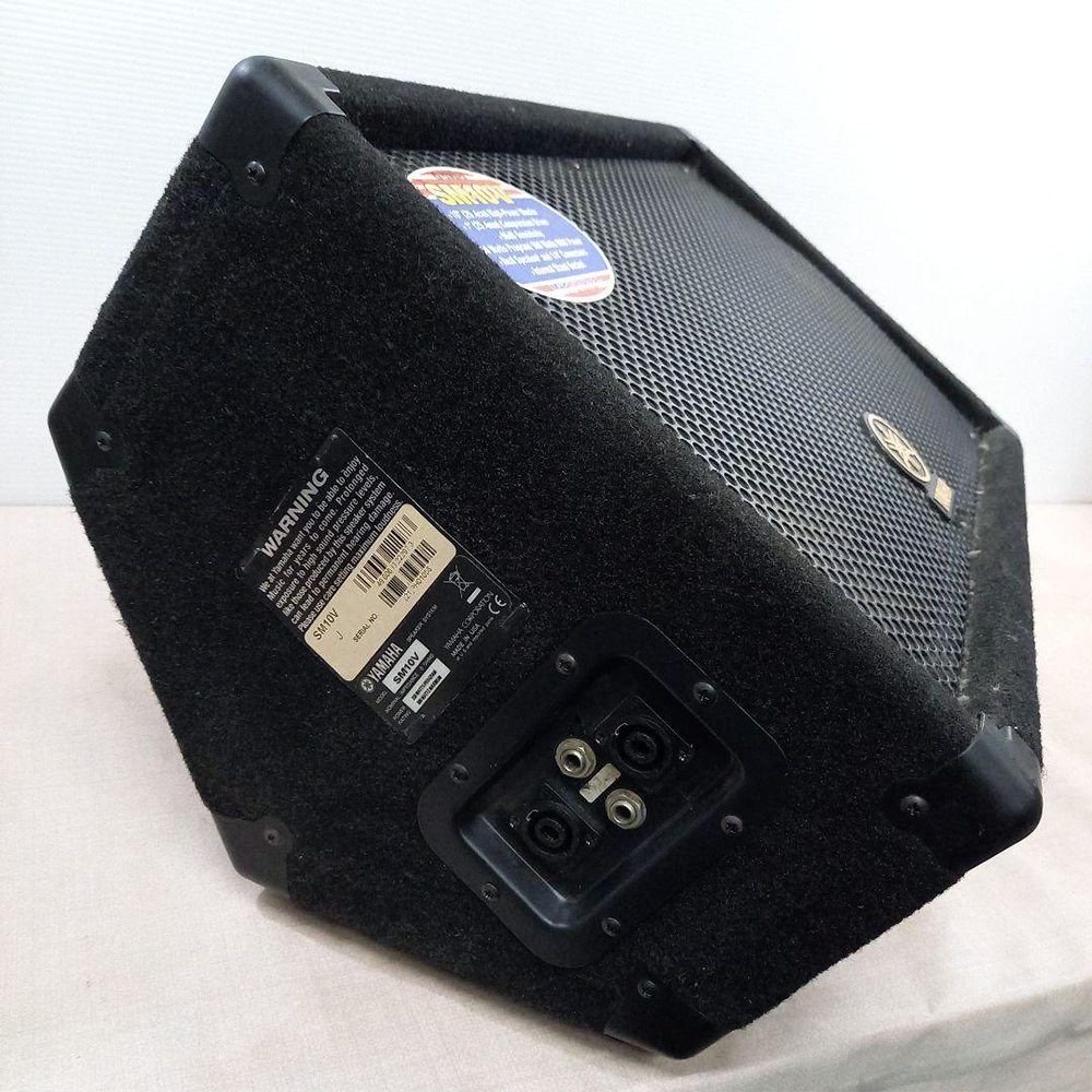 Loa monitor Yamaha SM10V 3 Loa monitor Yamaha SM10V