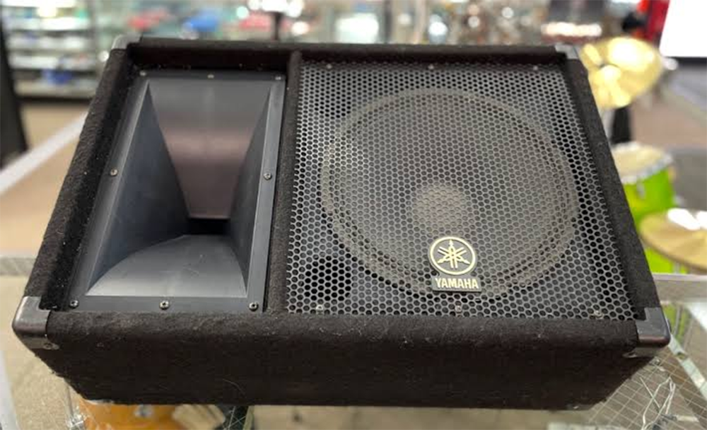 Loa monitor Yamaha SM12V dùng cho sân khấu, phòng tập, hội trường nhỏ... Loa monitor Yamaha SM12V dùng cho sân khấu, phòng tập, hội trường nhỏ...