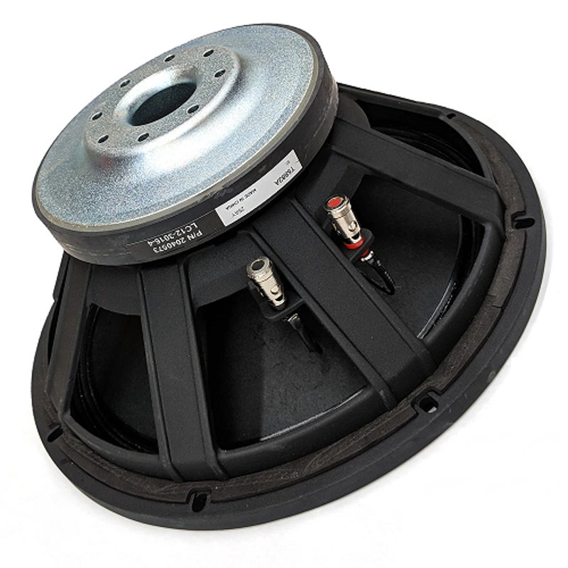 Cấu trúc 3 củ loa, trong đó có 2 củ bass 15 inch chất lượng cao