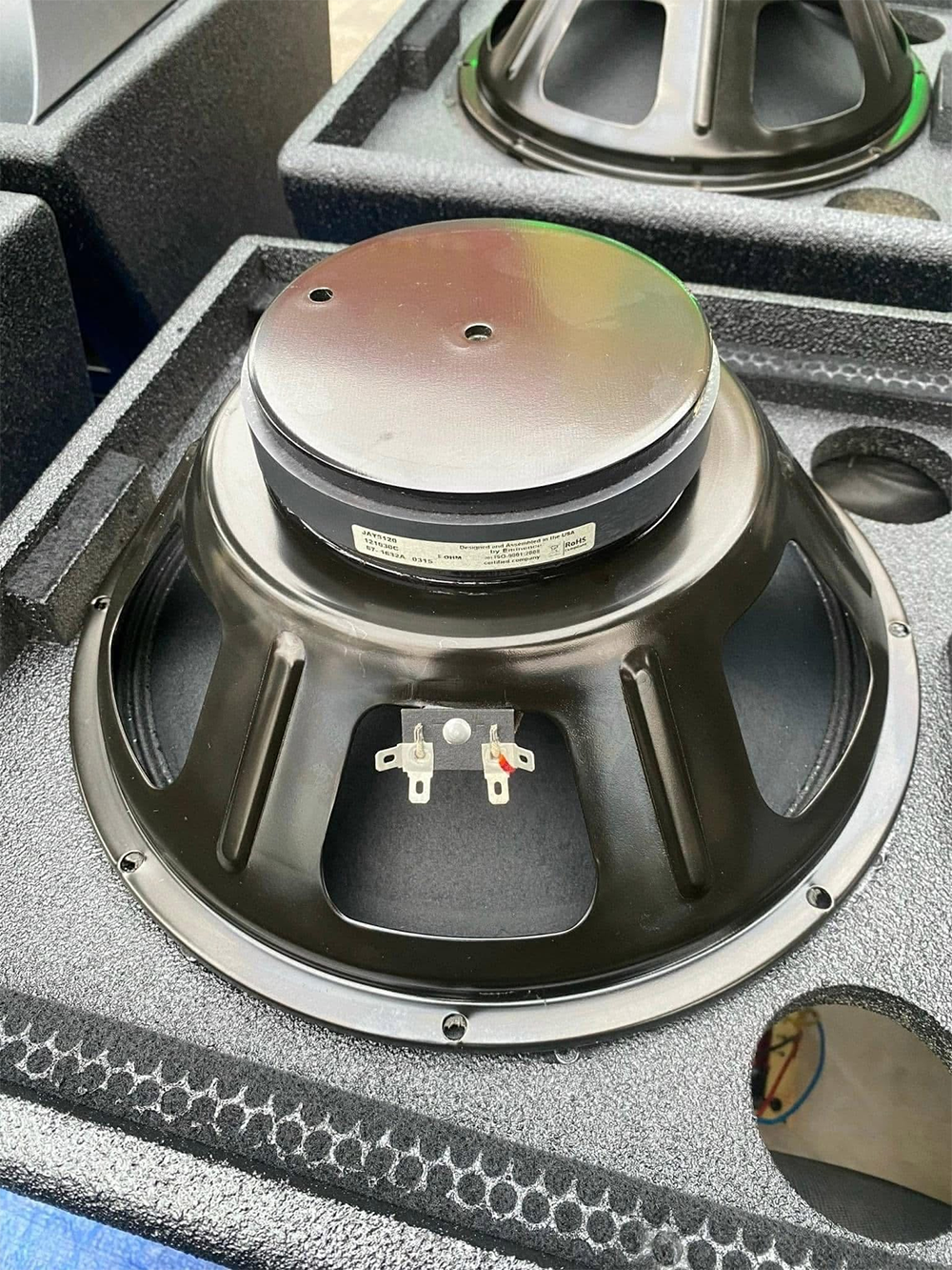 Củ bass 12 inch cao cấp đánh ra âm trầm chắc khoẻ
