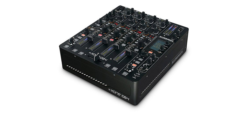 Mixer Allen & Heath Xone DB4