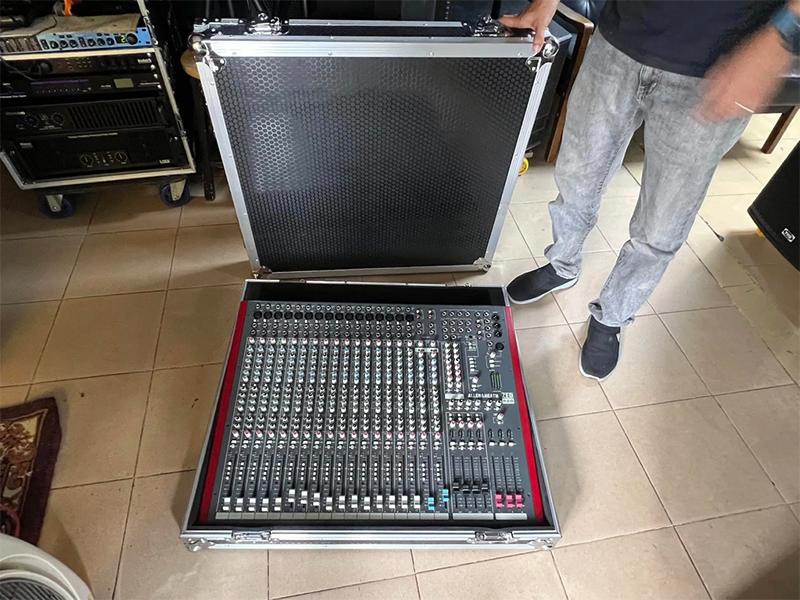 Mixer Allen & Heath ZED-420 6 Mixer Allen & Heath ZED-420